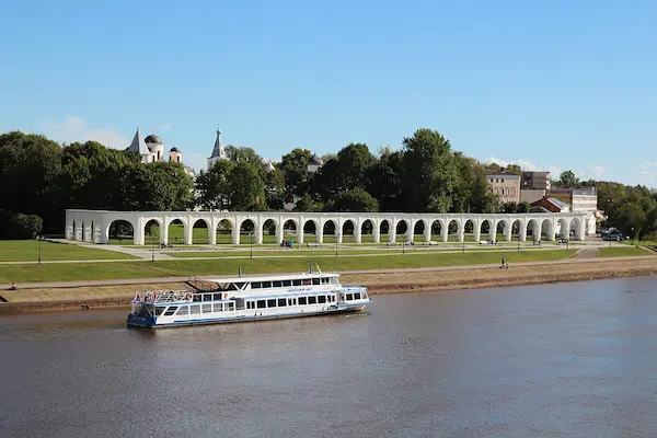 Ярославово дворище